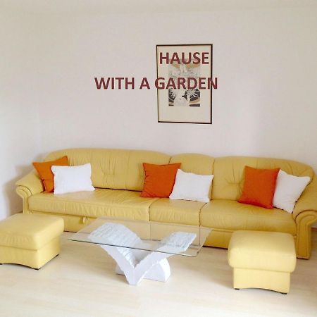Flair Apartmanhaz Eger Exterior photo