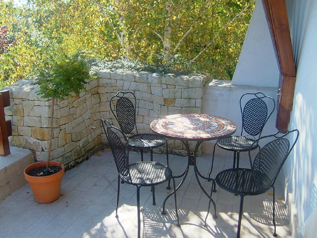 Flair Apartmanhaz Eger Exterior photo
